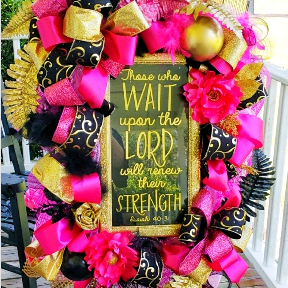 Religious inspired wreath - Picture 1 of 7